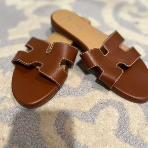 Brown Imitation Designer Slides